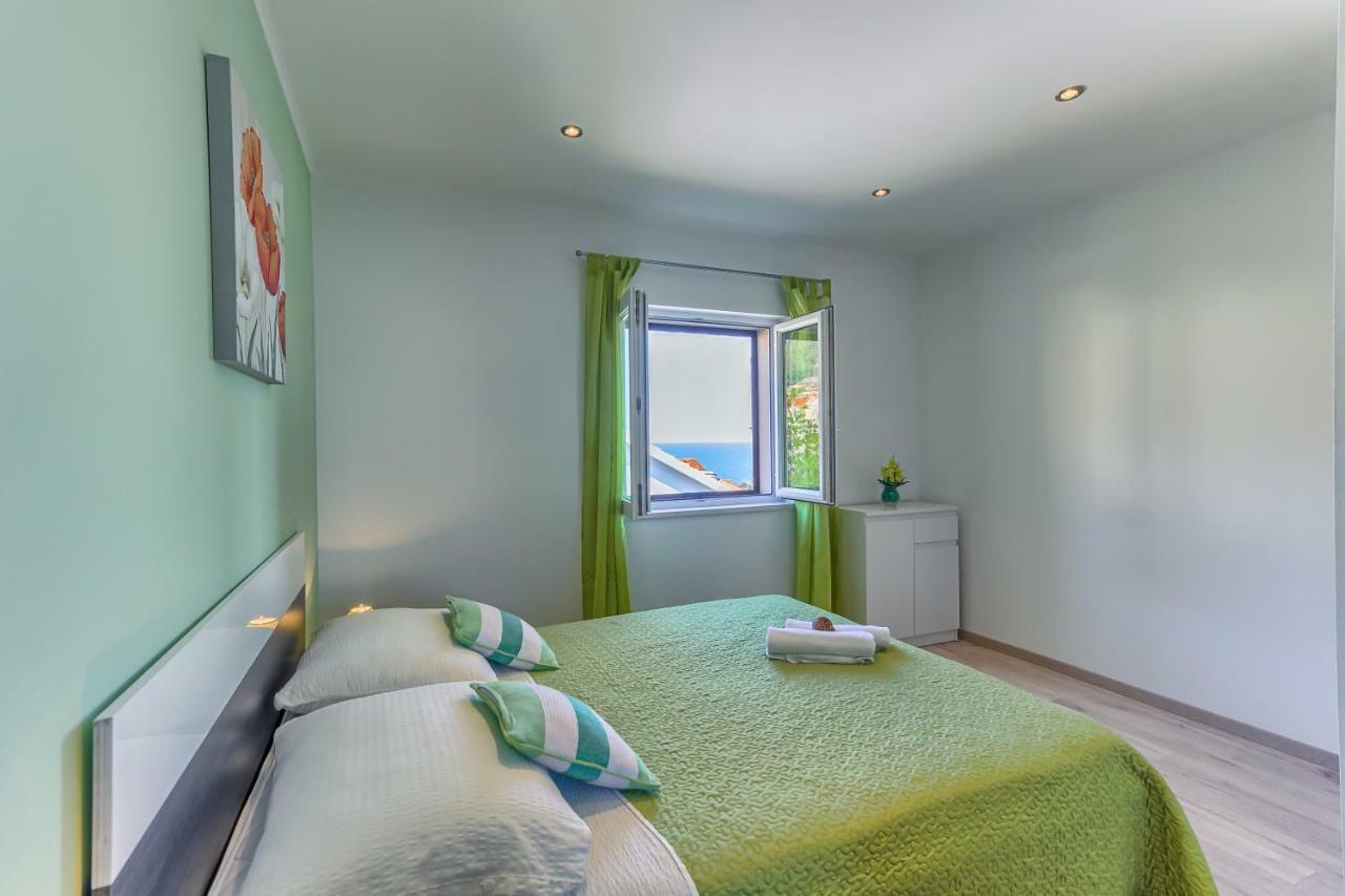 Apartment Adriano Бол Екстериор снимка