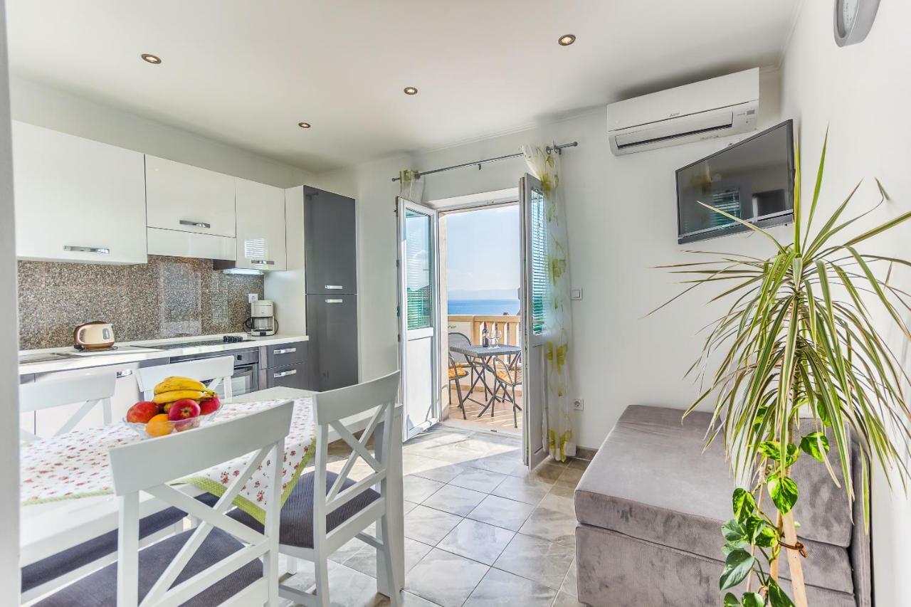 Apartment Adriano Бол Екстериор снимка